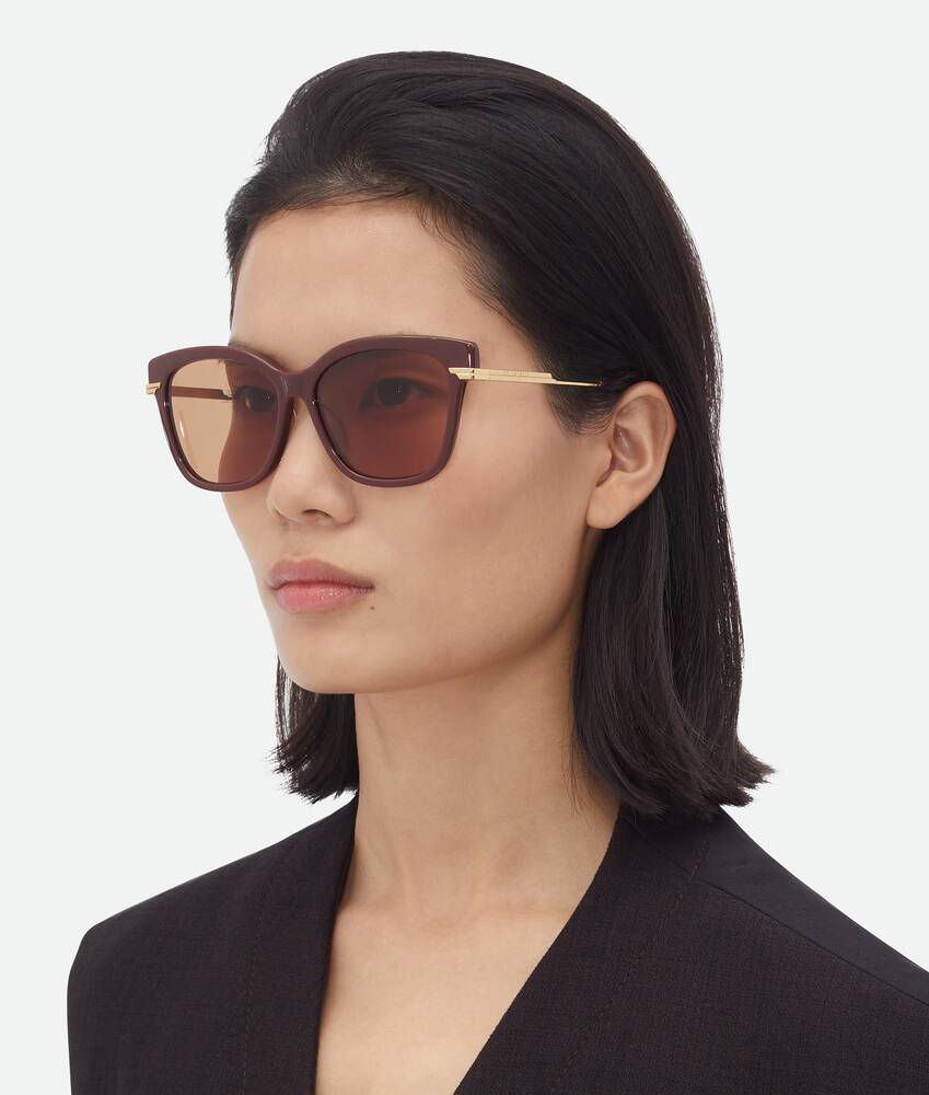 Display a large version of the product image 2 - Classic Square Sunglasses
