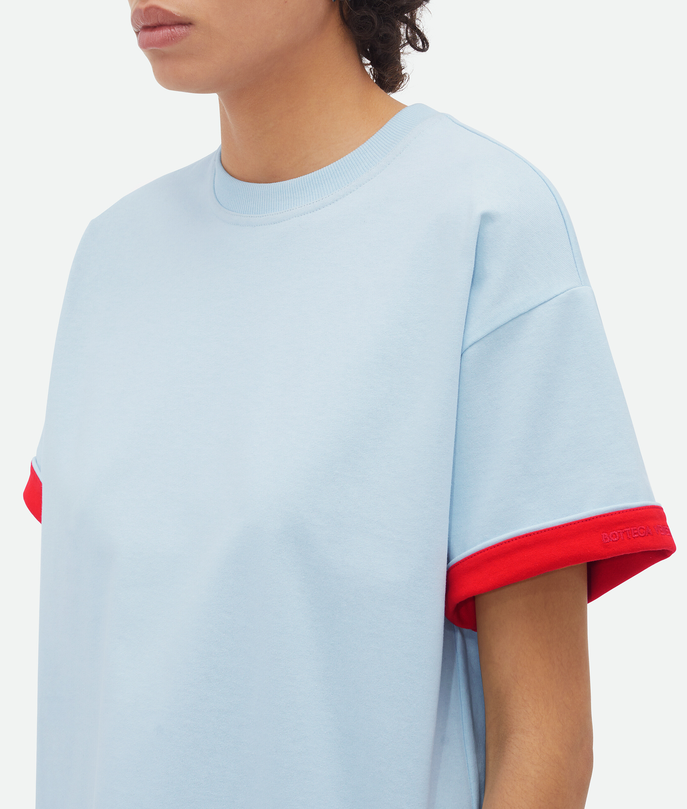 Shop Bottega Veneta Baumwoll-t-shirt Mit Doppelter Schicht In Blue