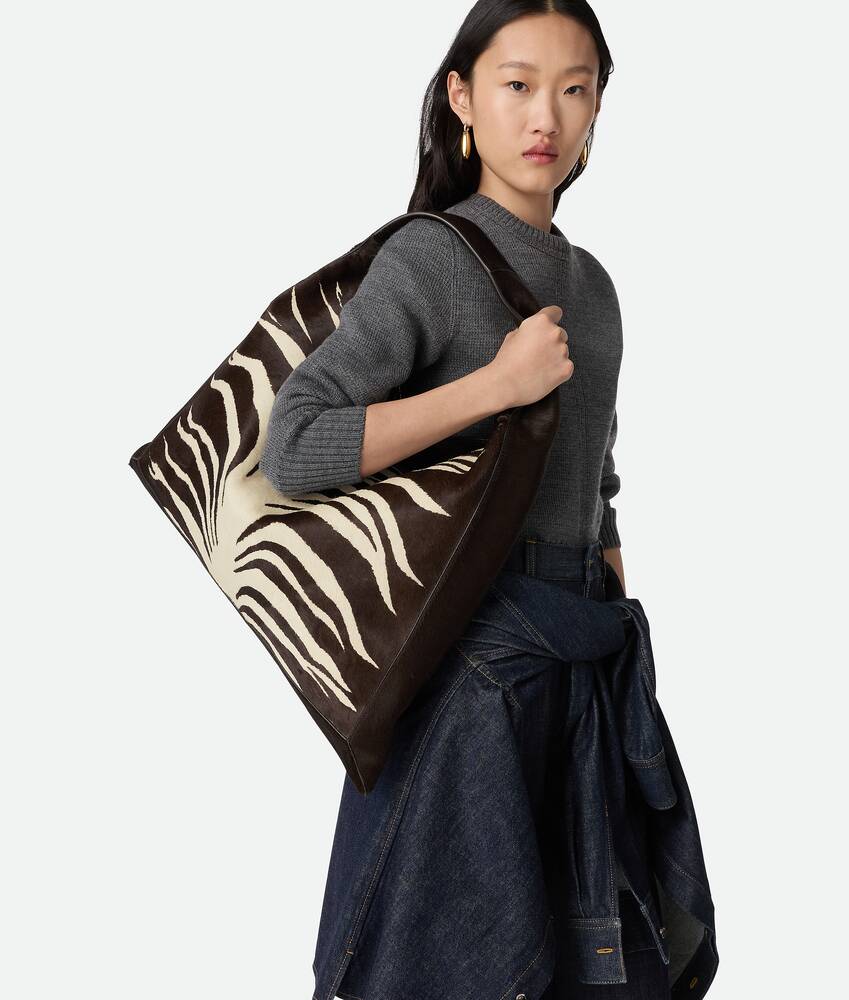 バッグ BOTTEGA  VENETA Bottega Veneta Medium Loop Intrecciato Leather Weekender Bag