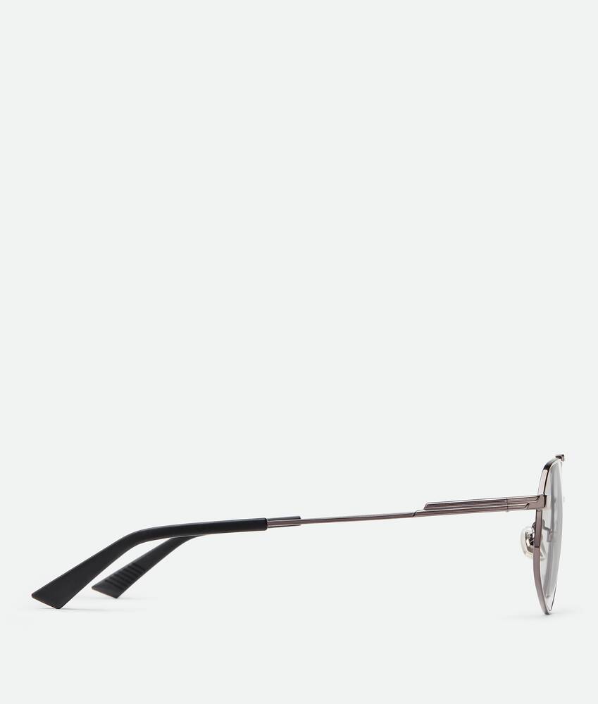 Display a large version of the product image 3 - Classic Metal Aviator Eyeglasses