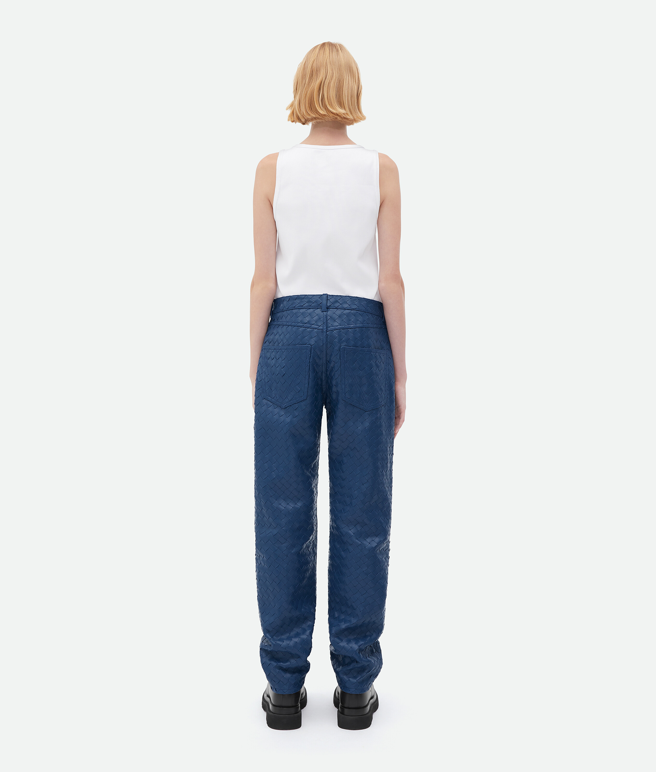 Bottega Veneta Knitted Leather Casual Pants In Blue