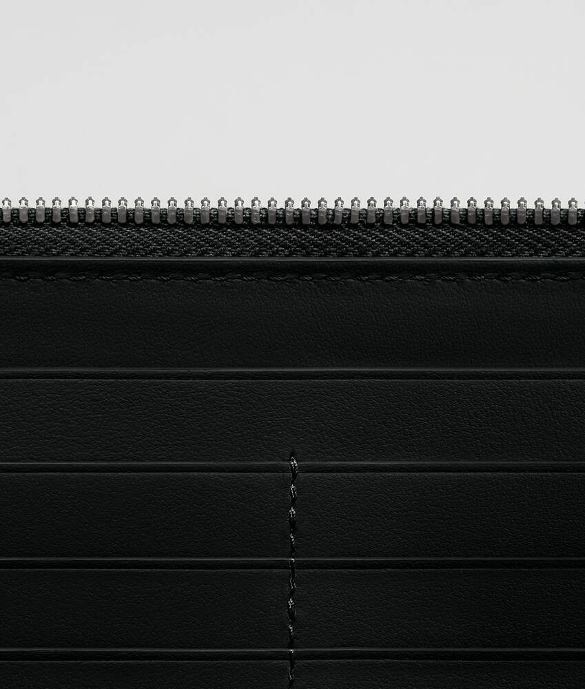 Display a large version of the product image 3 - Intrecciato Zip Around Wallet