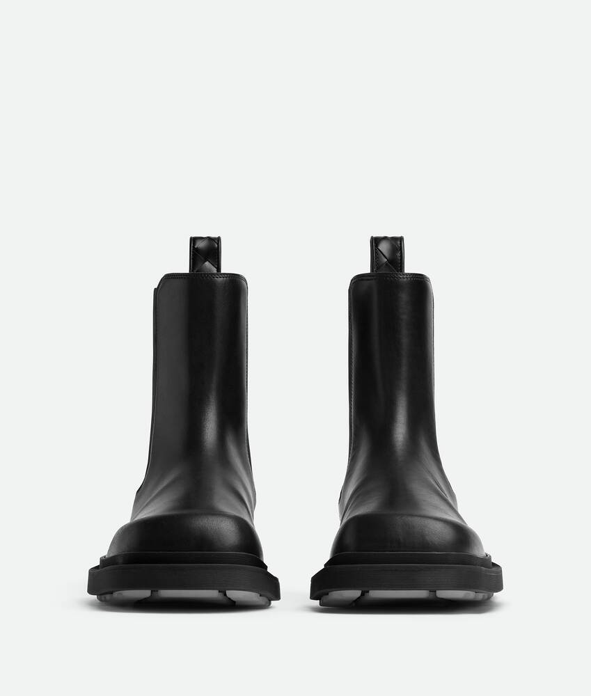 【関税込み】Bottega Veneta ブラック Flash チェルシーブーツ Bottega Veneta: Black Flash Chelsea Boots | SSENSE