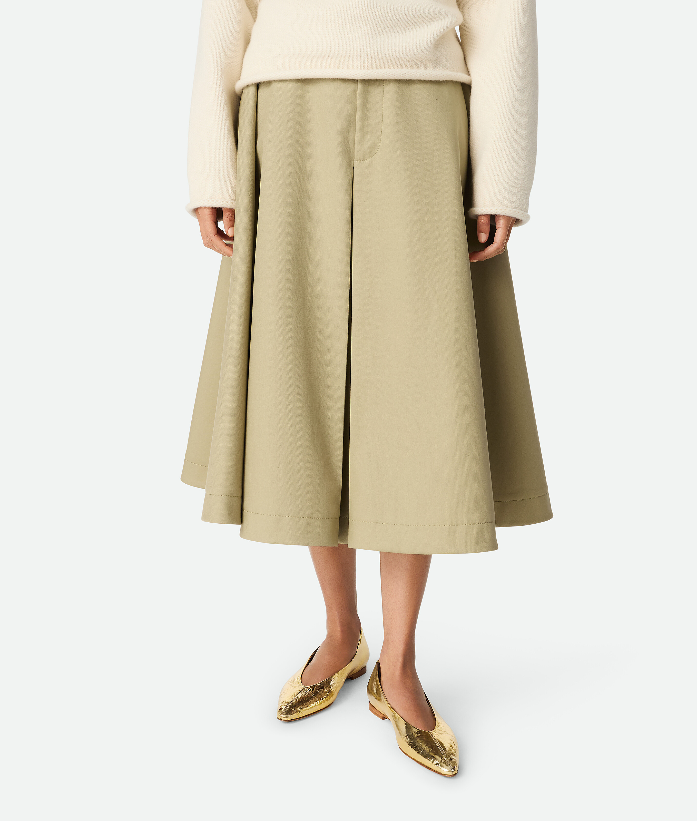 Bottega Veneta Reflective Goatskin Sofia Ballet Flats In Gold