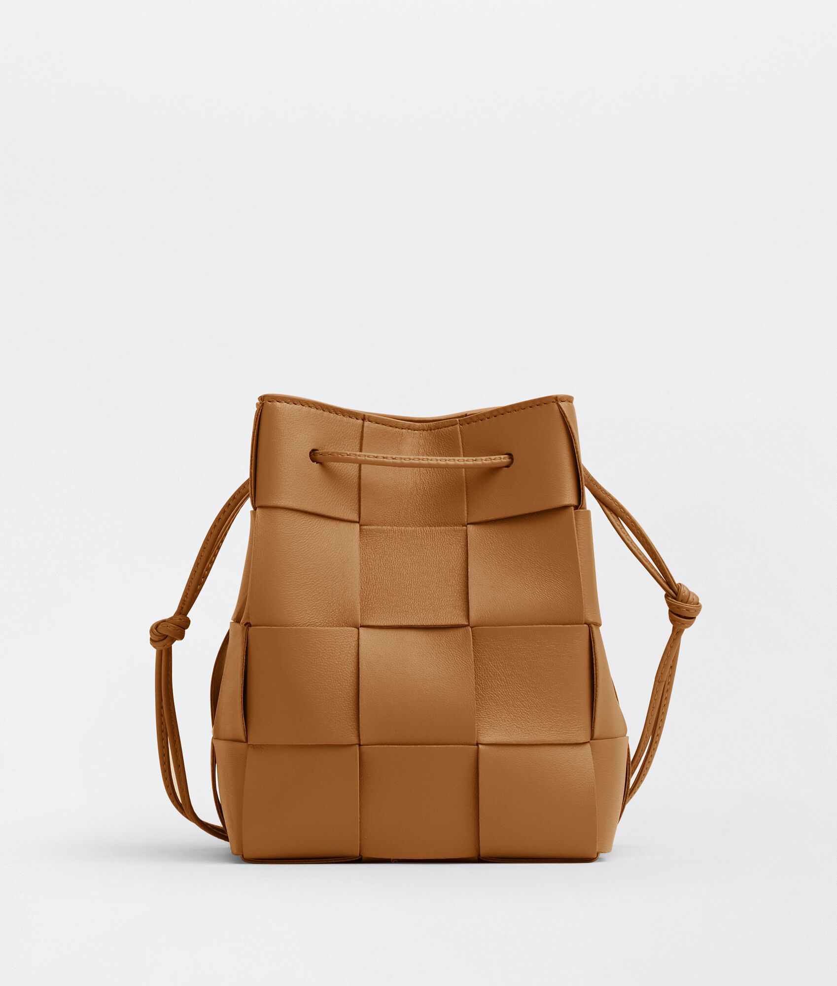 Bottega Veneta® Small Cassette Bucket In Camel Shop Online Now 9600