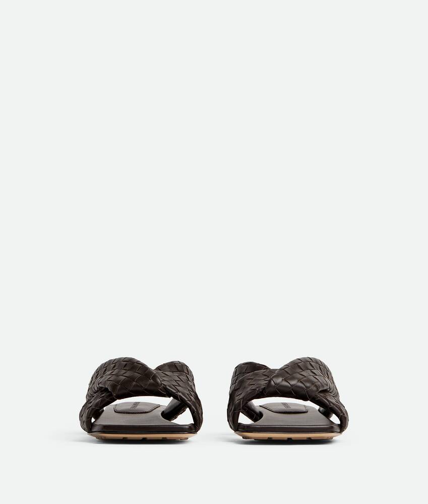 【カーフレザー】ボッテガ・ヴェネタ レディース Mule Flat Riva Bottega Veneta® Women's Riva Flat Mule in Barolo. Shop