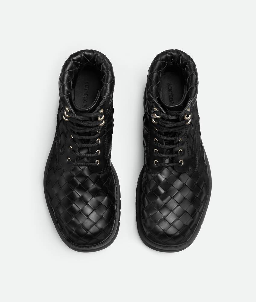 新作*BOTTEGA VENETA*ハドックレザーレースアップアンクルブーツ ライトウッドハドック レースアップ アンクルブーツ| Bottega