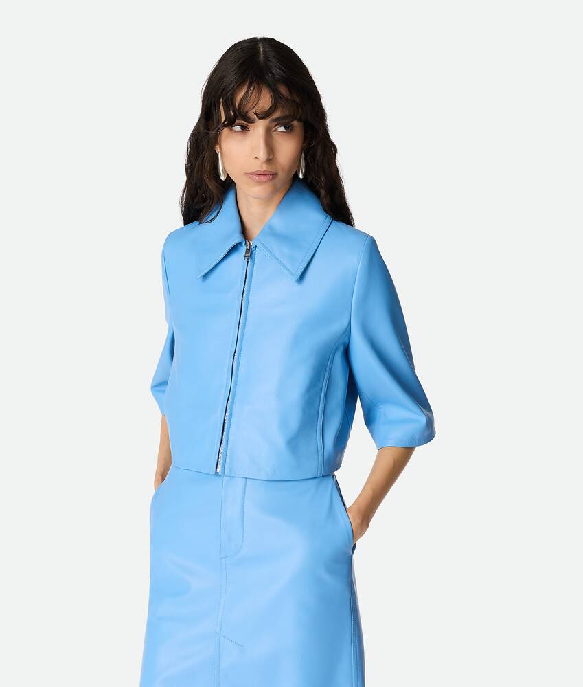 Afficher une grande image du produit 1 - • Veste crroped en cuir