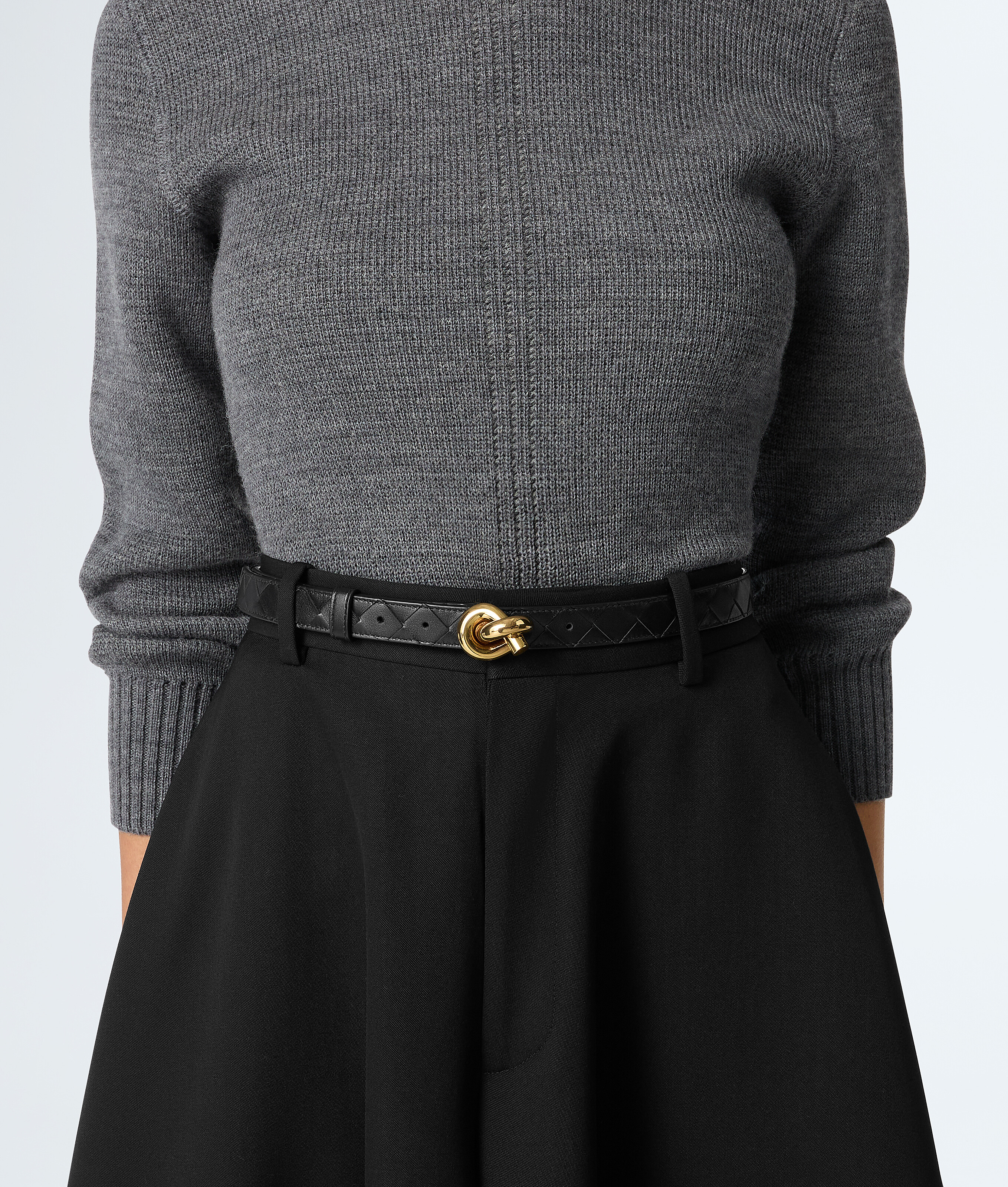 Women's Knot Belt in Black Bottega Veneta Japan EN - Image 2