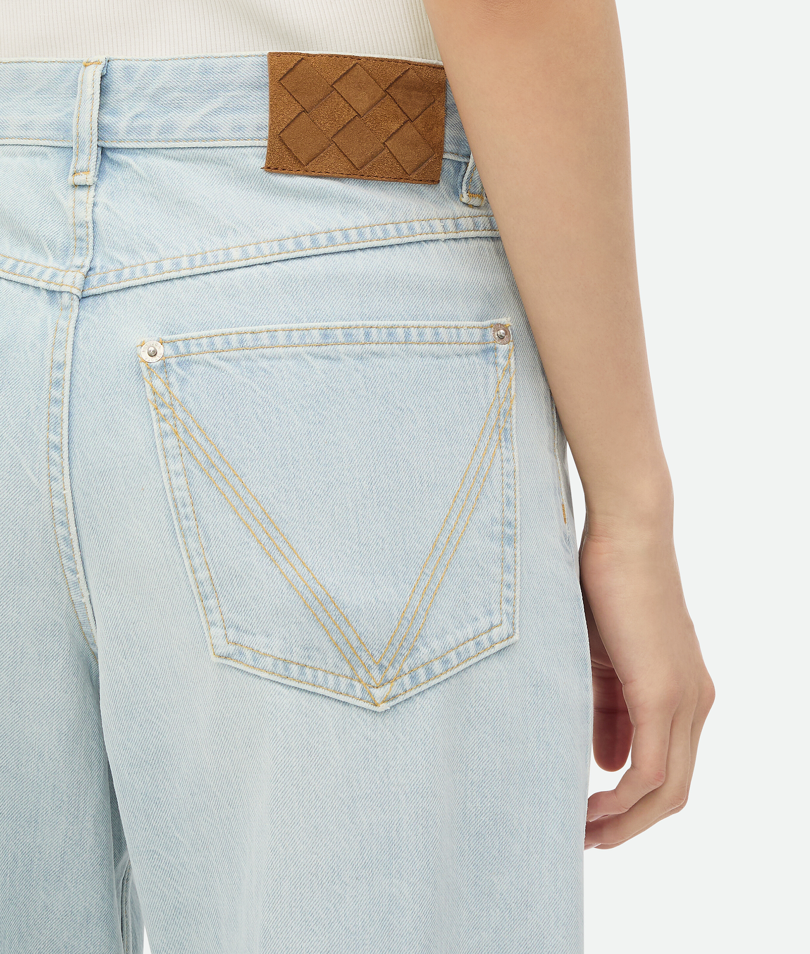 Bottega Veneta Extra Bleached Turned Up Jeans In Light Blue
