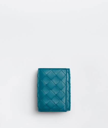 portafoglio tri-fold con patta piccolo