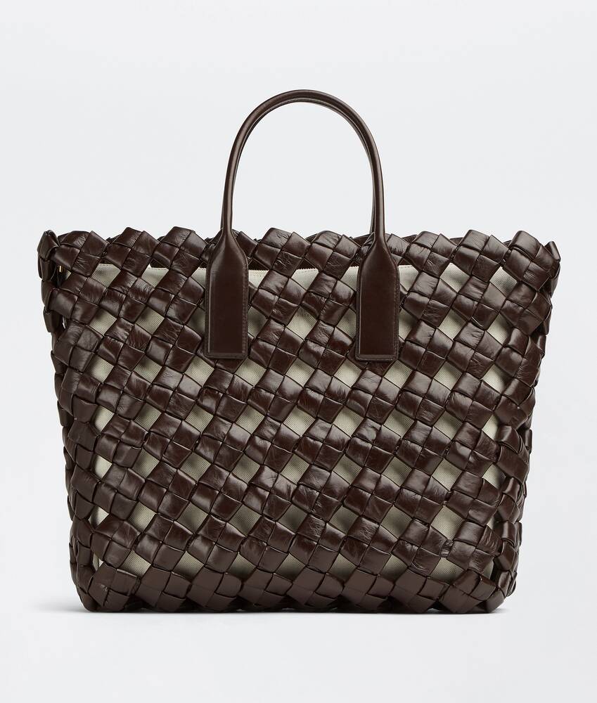 Bottega Veneta® Tote Bag in Fondant. Shop online now.