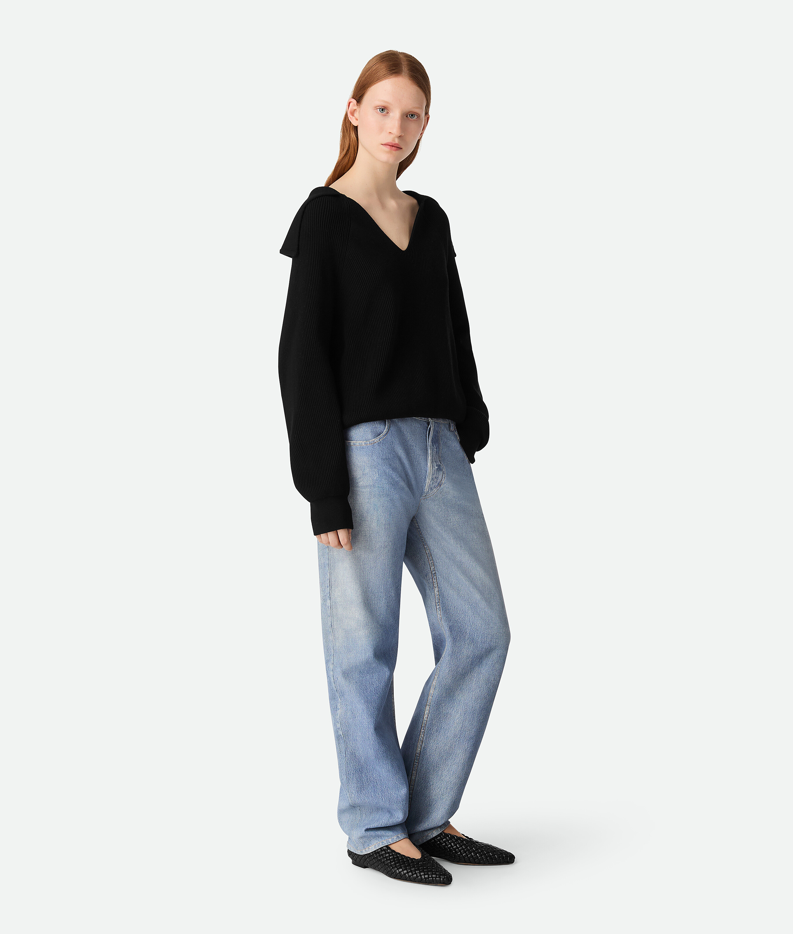 Bottega Veneta Sofia Intrecciato Leather Point-toe Flat In Black