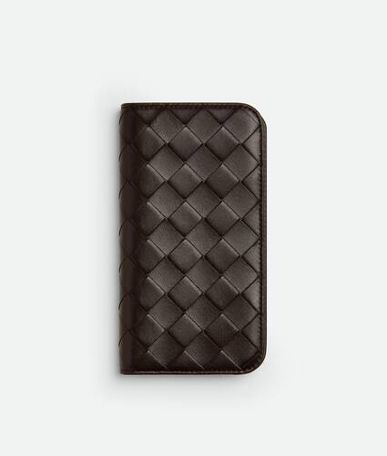 Men's Intrecciato Iphone 16 Pro Foglio Case in Fondant Bottega Veneta Belgium EN - Image 1