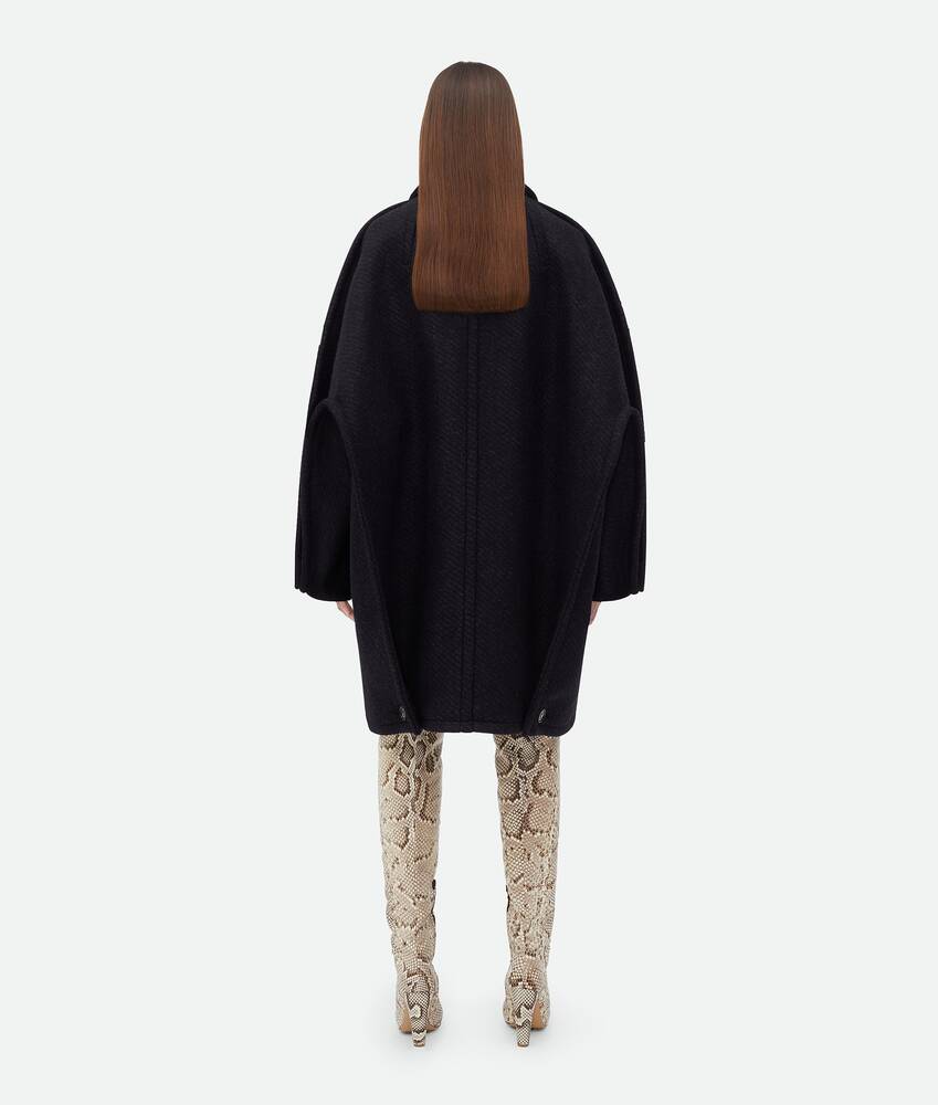 Display a large version of the product image 3 - Wool Twill Oversized Coat