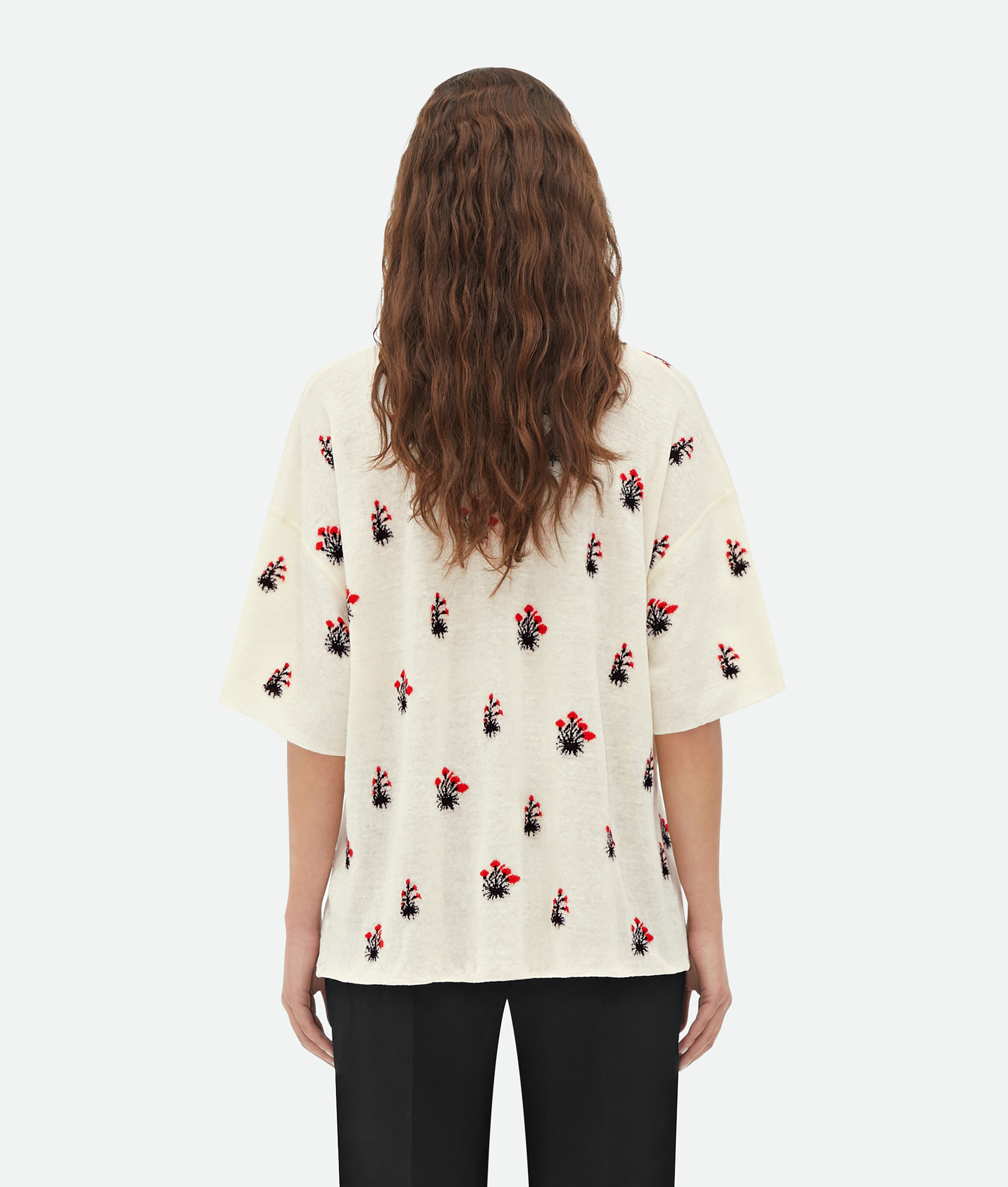 Shop Bottega Veneta T-shirt Aus Leinen-jacquard Mit Blumenmotiv In White