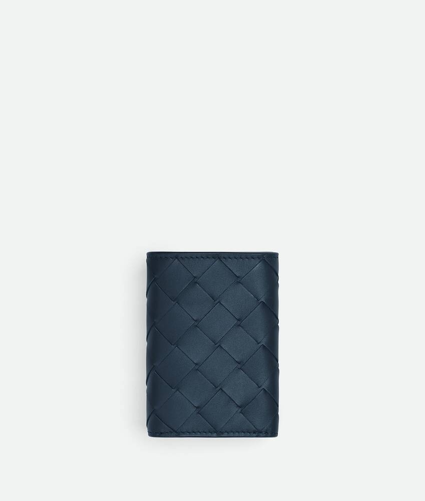 ディープブルーイントレチャート タイニー 三つ折りウォレット| Bottega Veneta® 日本