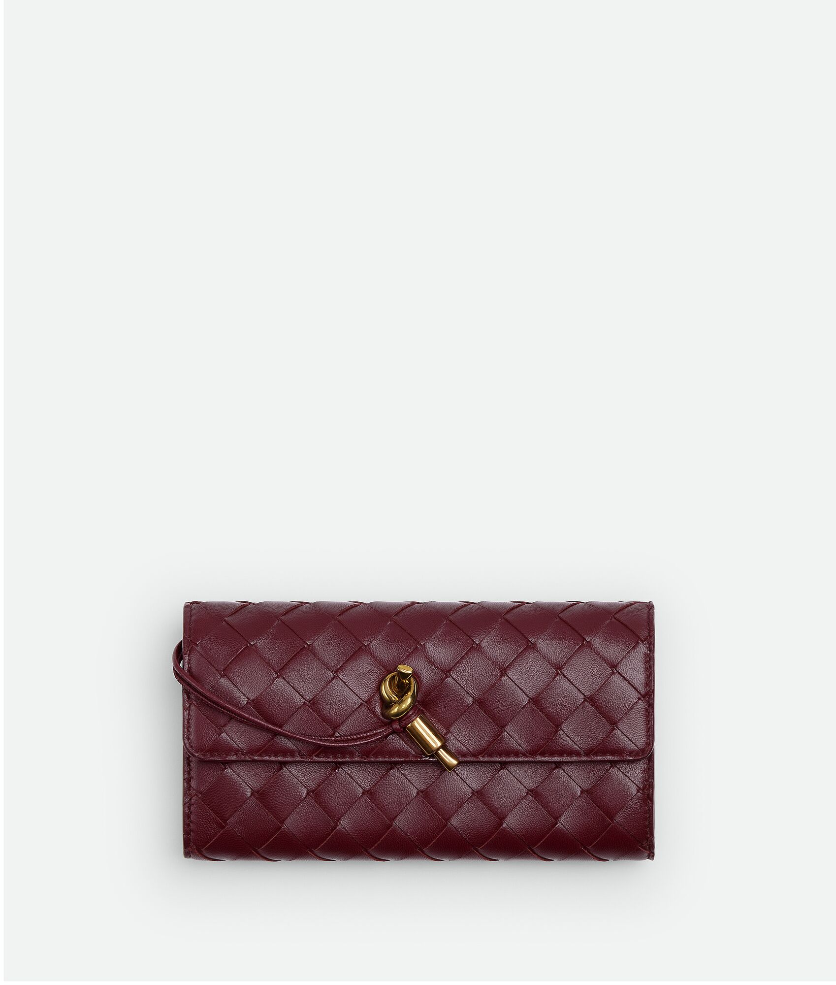 40代女性におすすめなセンスのいいレディース財布はボッテガ・ヴェネタのアンディアーモ ラージ フラップウォレット