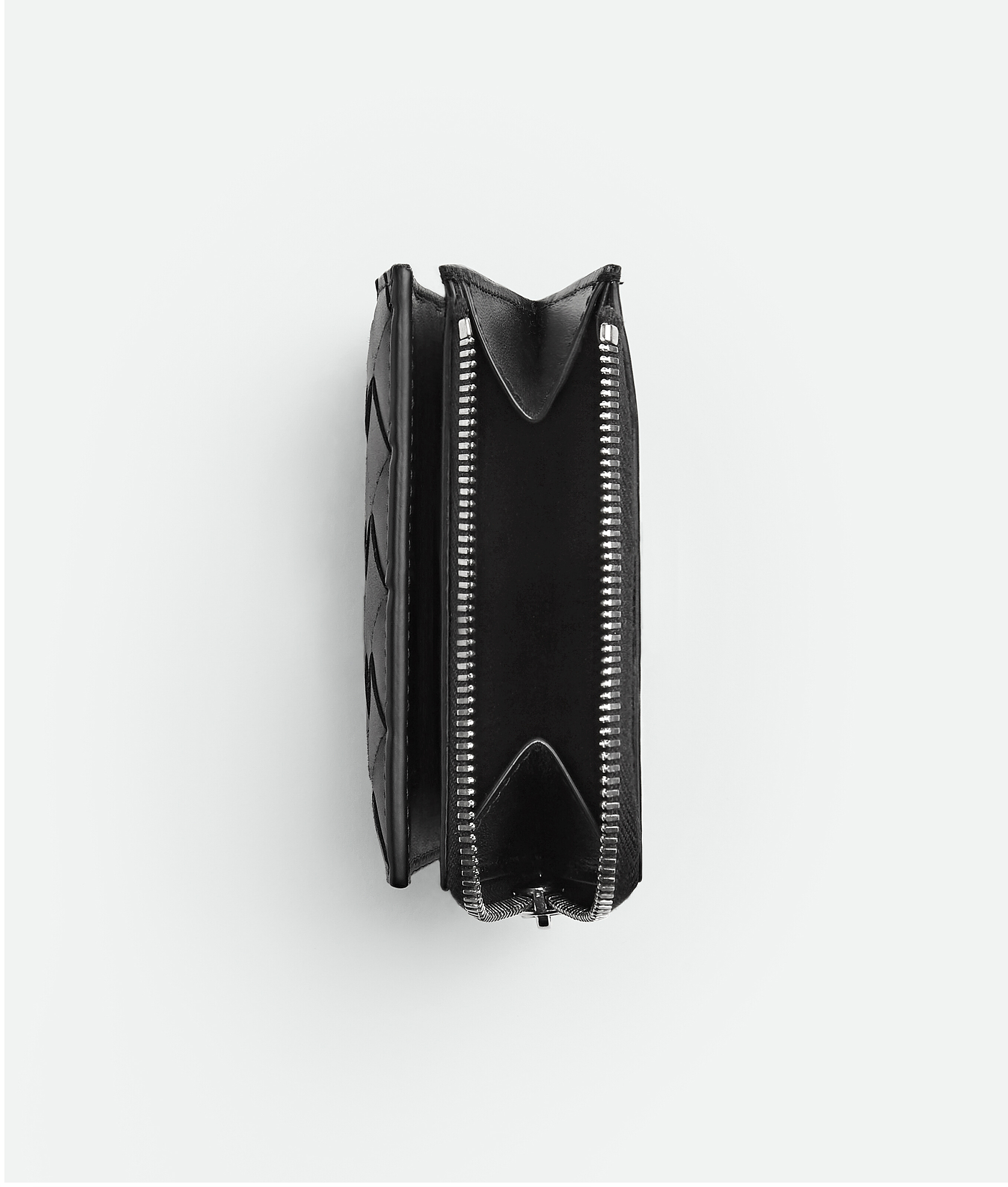 【BOTTEGA VENETA】Intrecciato Zip Bi-Fold Wallet Black bottega-veneta-intrecciato-