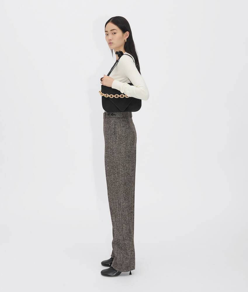 Women S Mount In Black Bottega Veneta Sg