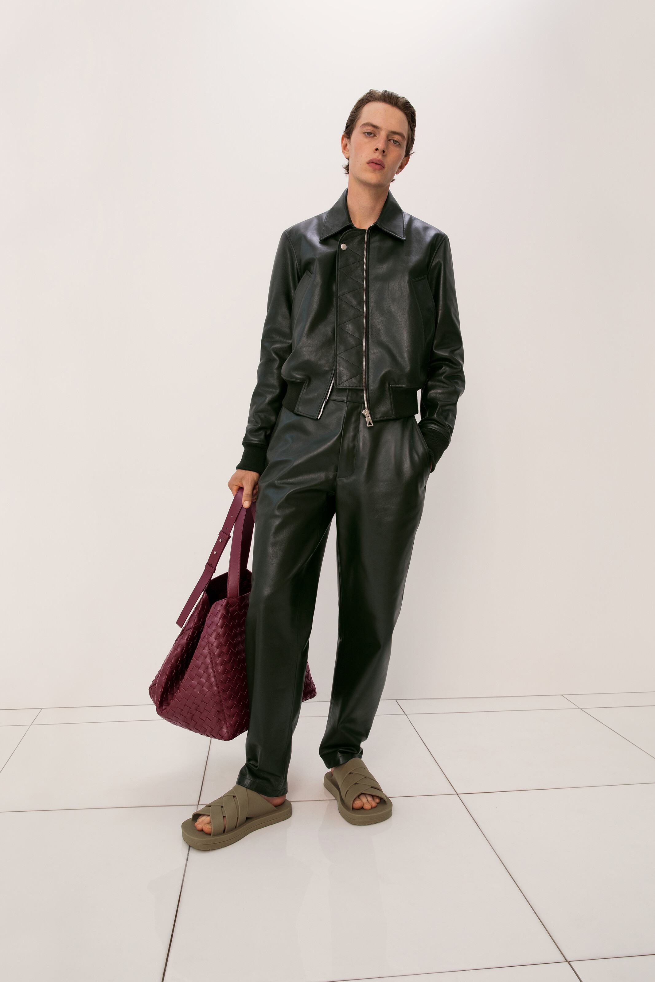 BOTTEGA VENETA PRE SPRING 2023-早春时装秀-BV 2023时装秀造型 | Bottega Veneta葆蝶家中国官方网站 | Bottega Veneta