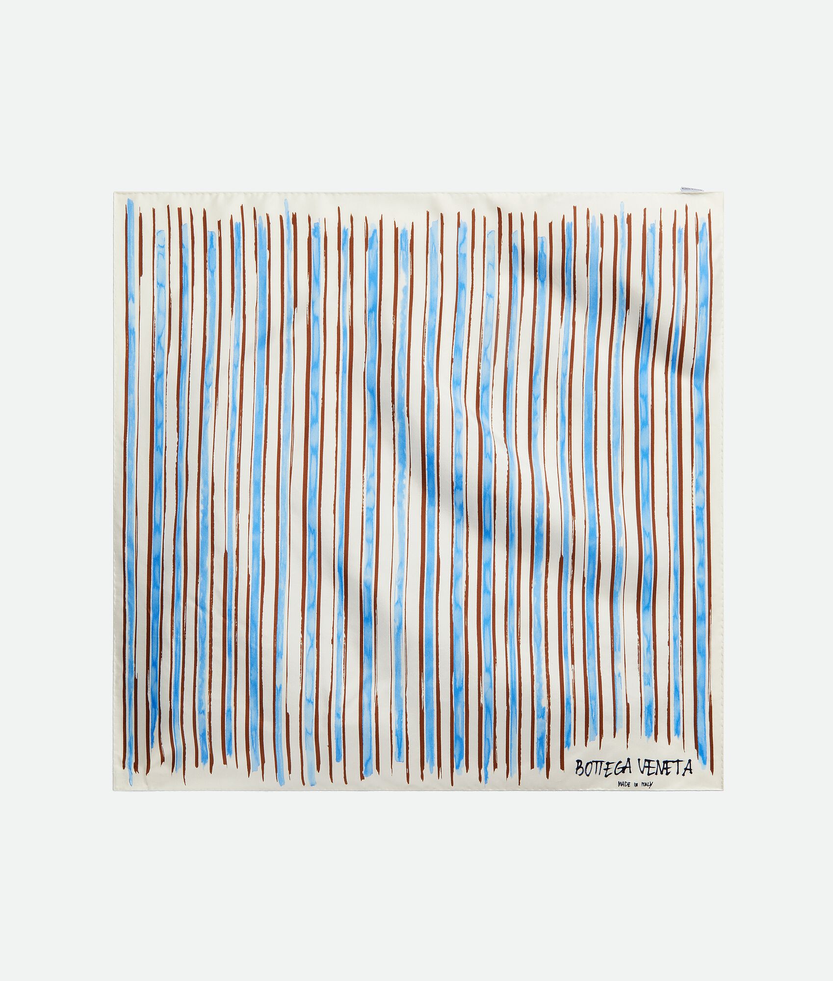 15 imperdibili Foulard di tendenza per il mese di Agosto! 70 Large 812452V5AB01176 A