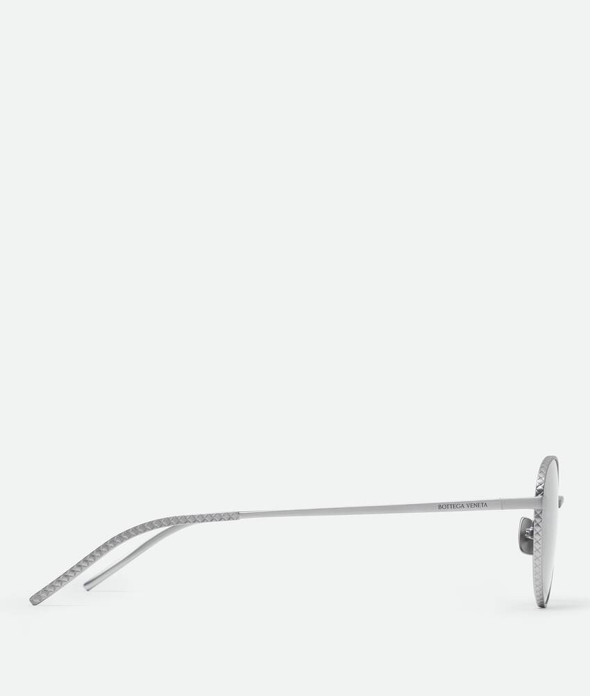 Display a large version of the product image 3 - Intrecciato Panthos Sunglasses