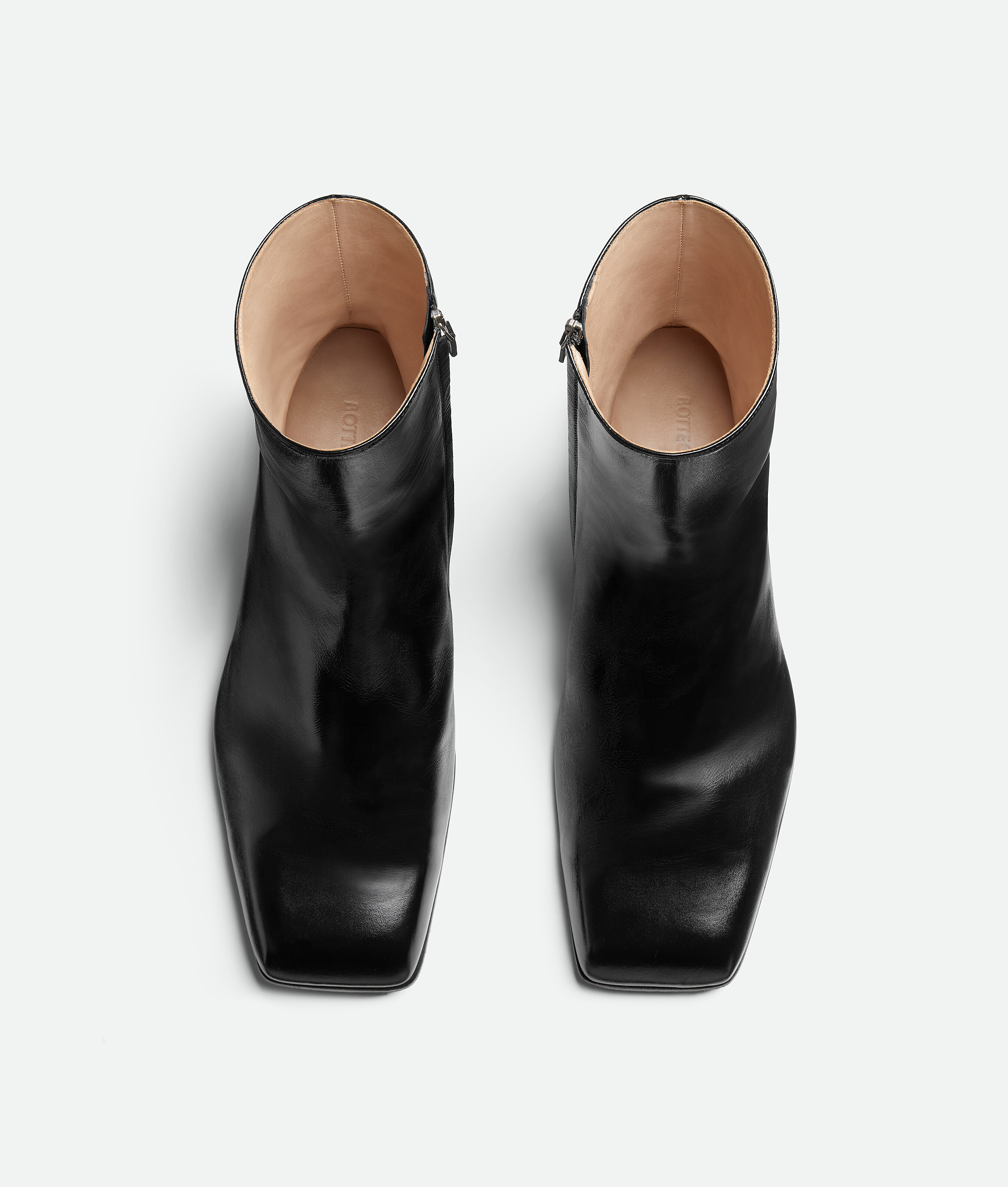 Bottega Veneta Leather Jim Ankle Boots In Black