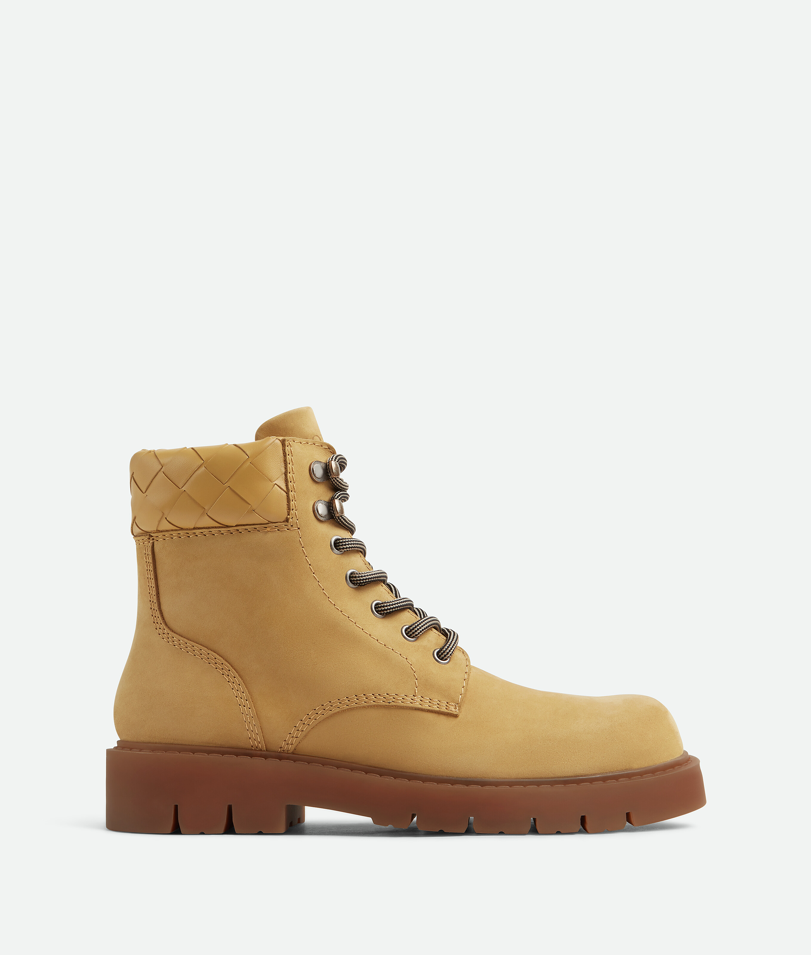 Bottega Veneta Haddock Ankle Boot In Beige