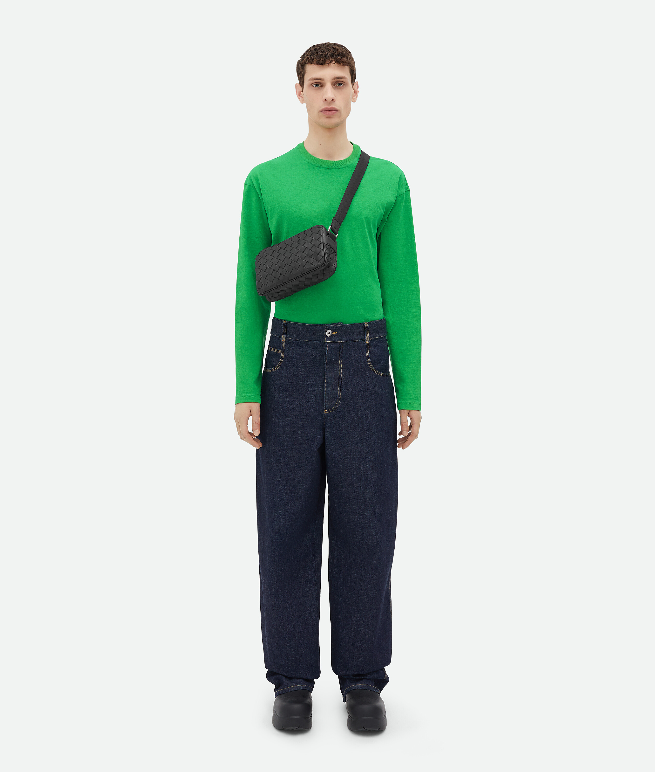 Bottega Veneta Small Intrecciato Camera Bag In Black