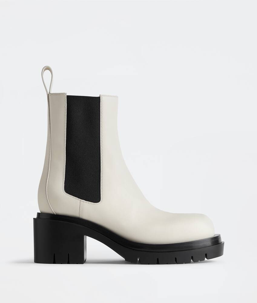 Display a large version of the product image 1 - Lug Chelsea Boot