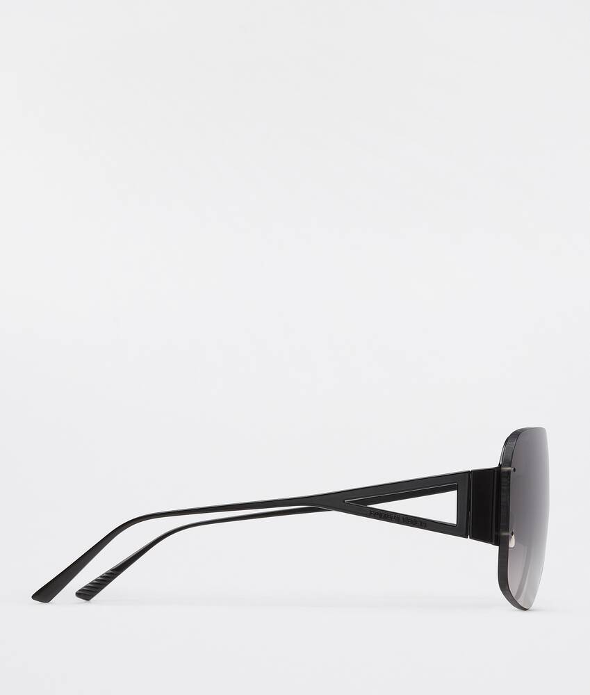 Bottega Veneta Aviator Classic Sunglasses Silver (640225V44501456) in Metal  - US