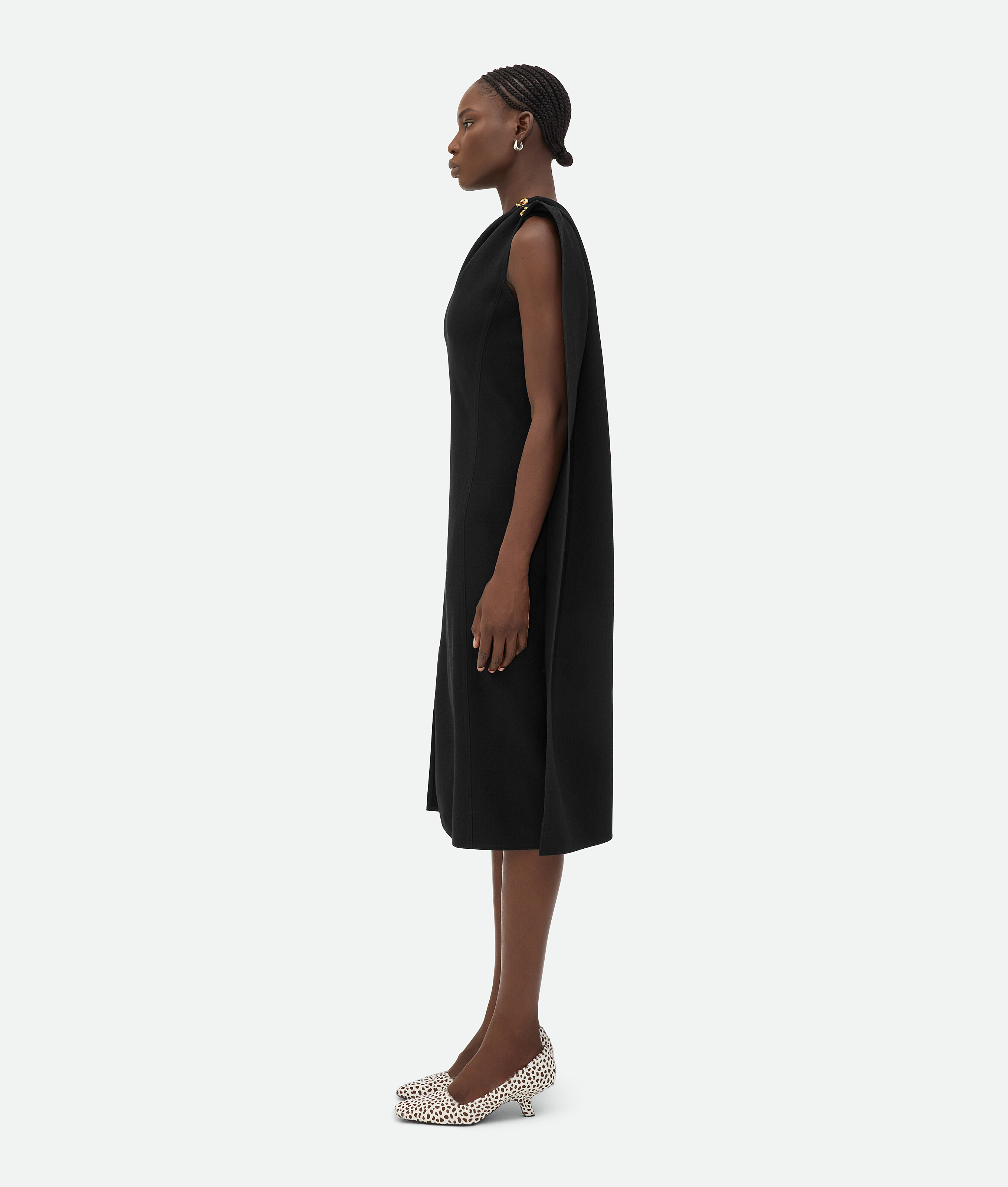 Shop Bottega Veneta Kleid Aus Wolle Und Viskose-crêpe In Black