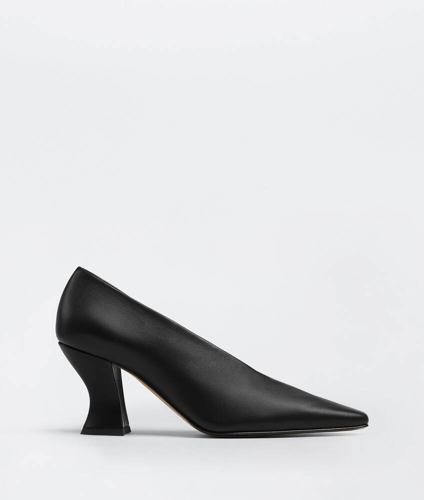 Bottega Veneta® Women's Almond in Nero 