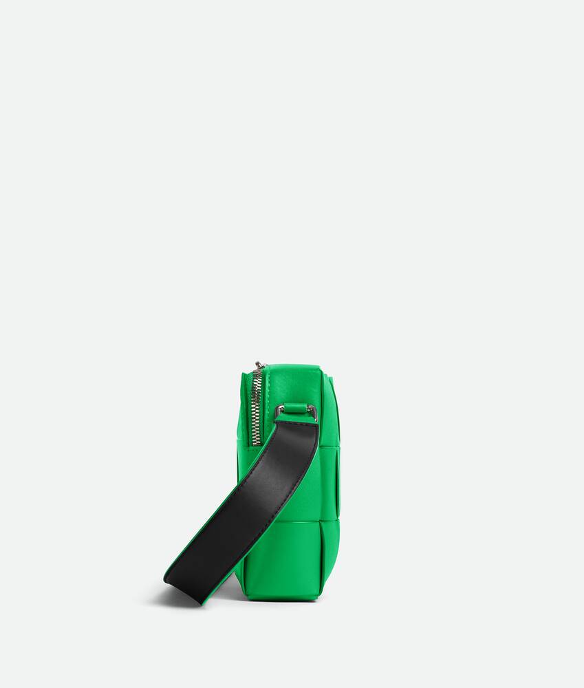 Display a large version of the product image 2 - Cassette Camera Bag