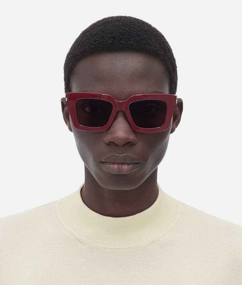 Classic Square Sunglasses in Burgundy / Red Bottega Veneta Sweden EN - Image 6