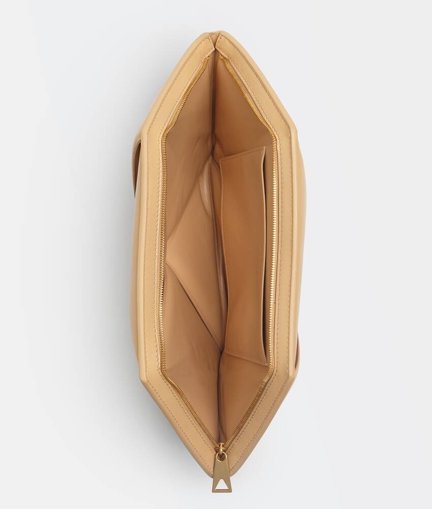 bottega veneta pouch almond