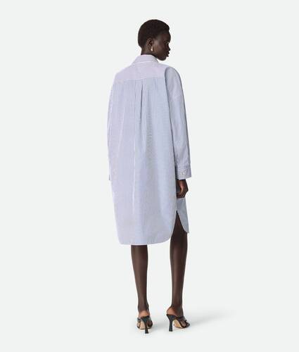 Robe en popeline de coton à fines rayures
