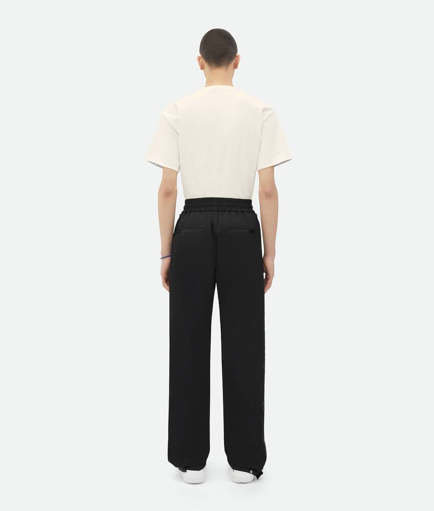 Display a large version of the product image 3 - Contrasting Zipper Tech Nylon Pants