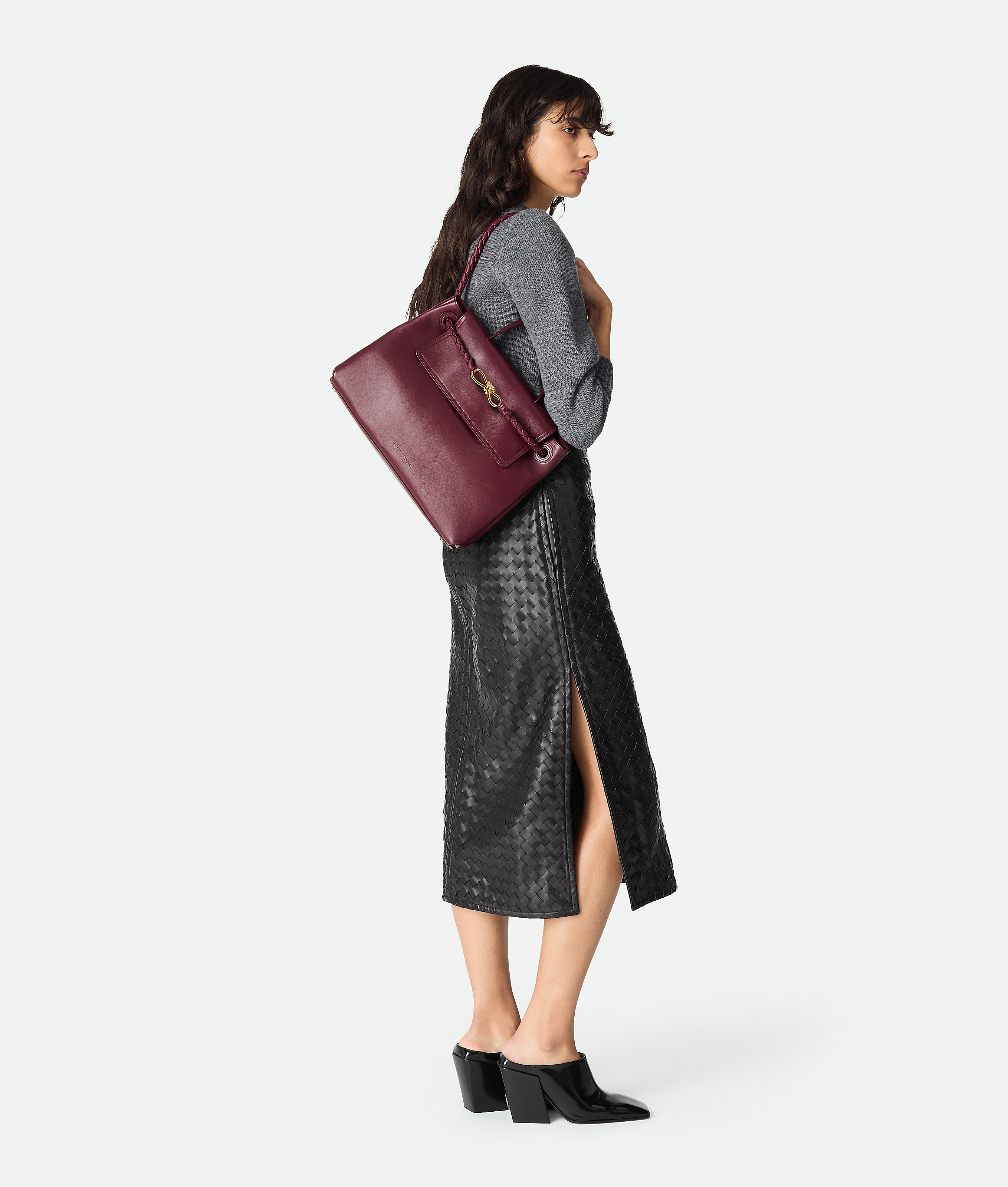 Bottega Veneta Ciao Ciao Medium Leather Tote Bag In Barolo