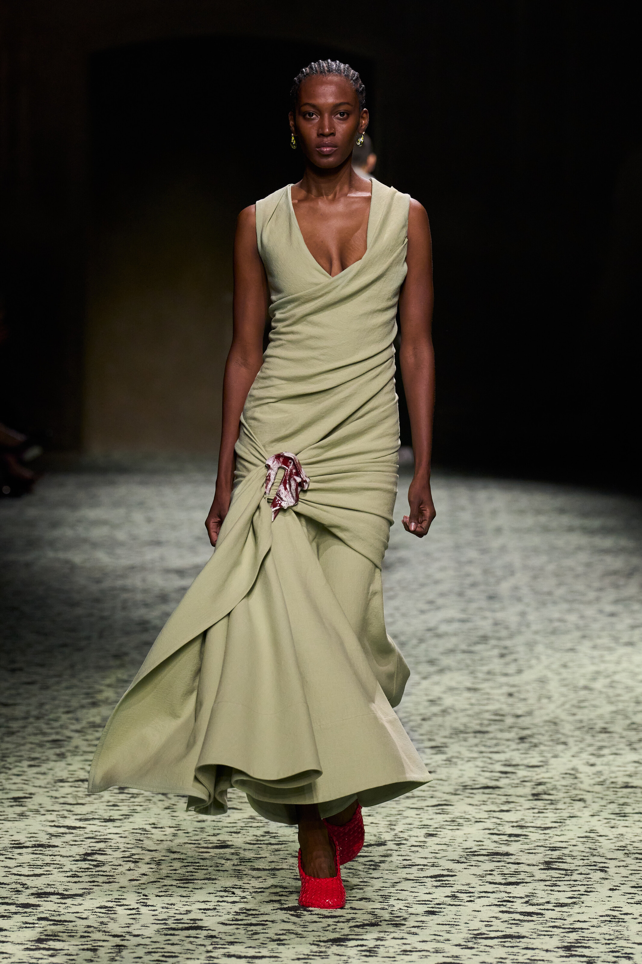 BOTTEGA VENETA WINTER 2023-冬季时装秀-BV 2023时装秀造型 | Bottega Veneta葆蝶家中国官方网站 | Bottega Veneta