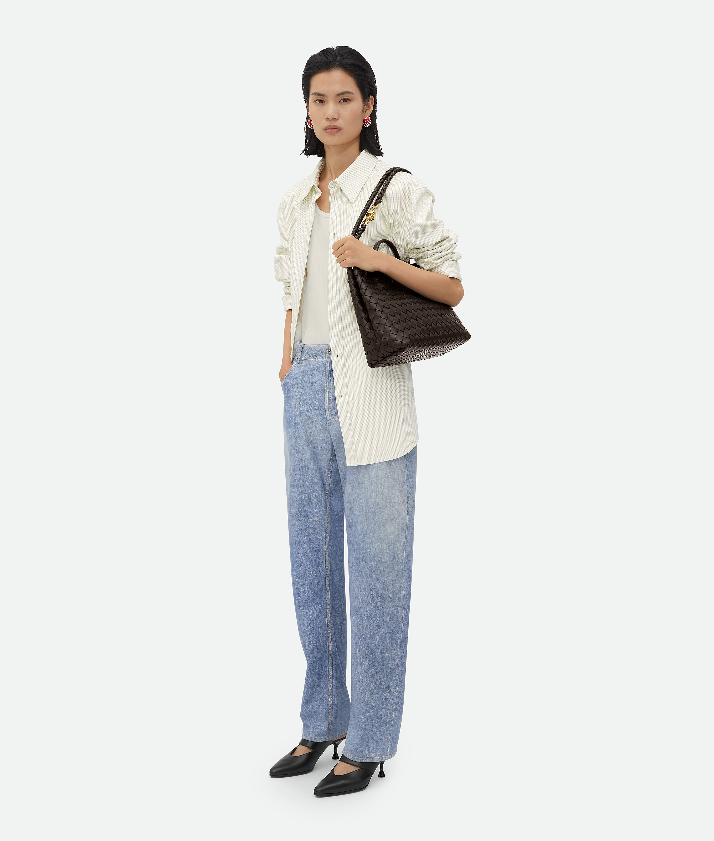 Bottega Veneta Andiamo Small Leather Tote Bag In Brown