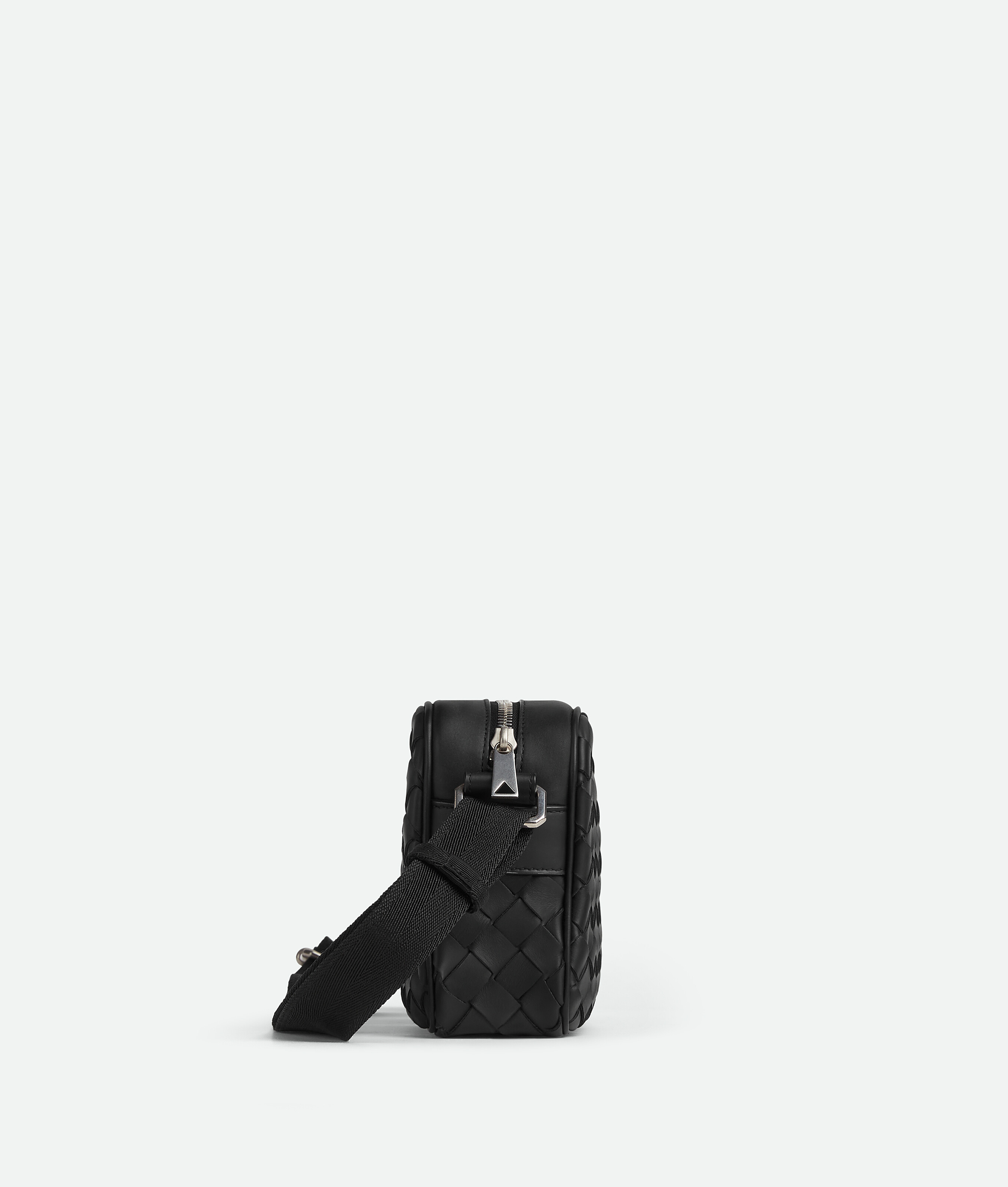 Bottega Veneta Small Intrecciato Camera Bag In Black