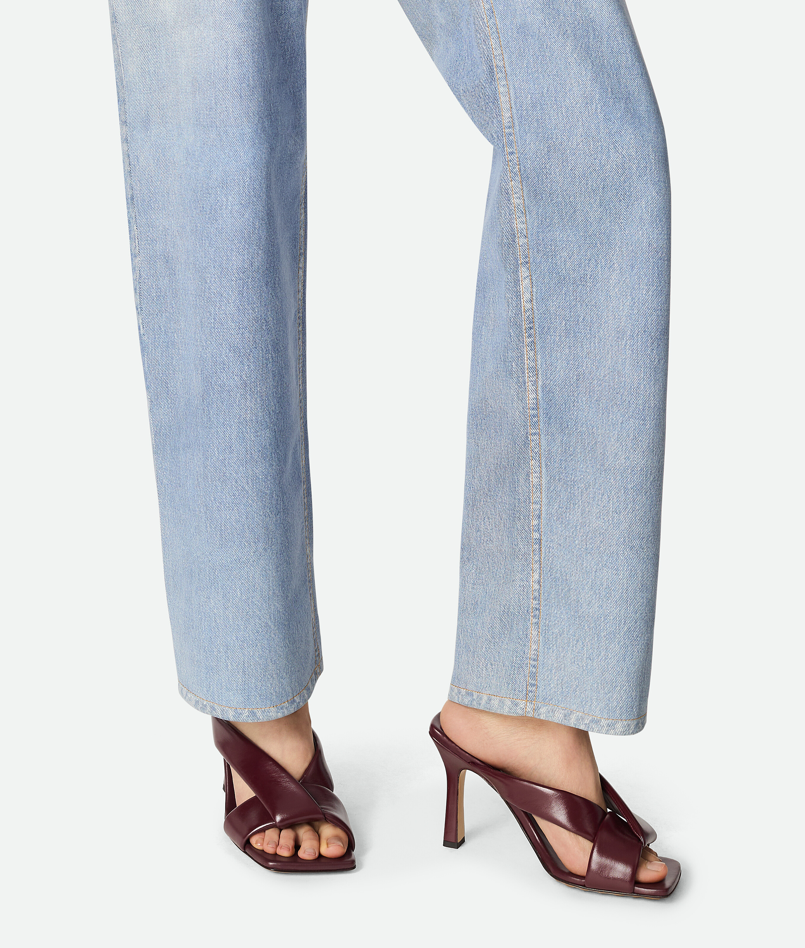Bottega Veneta Riva Crossover Strap Sandal In Barolo