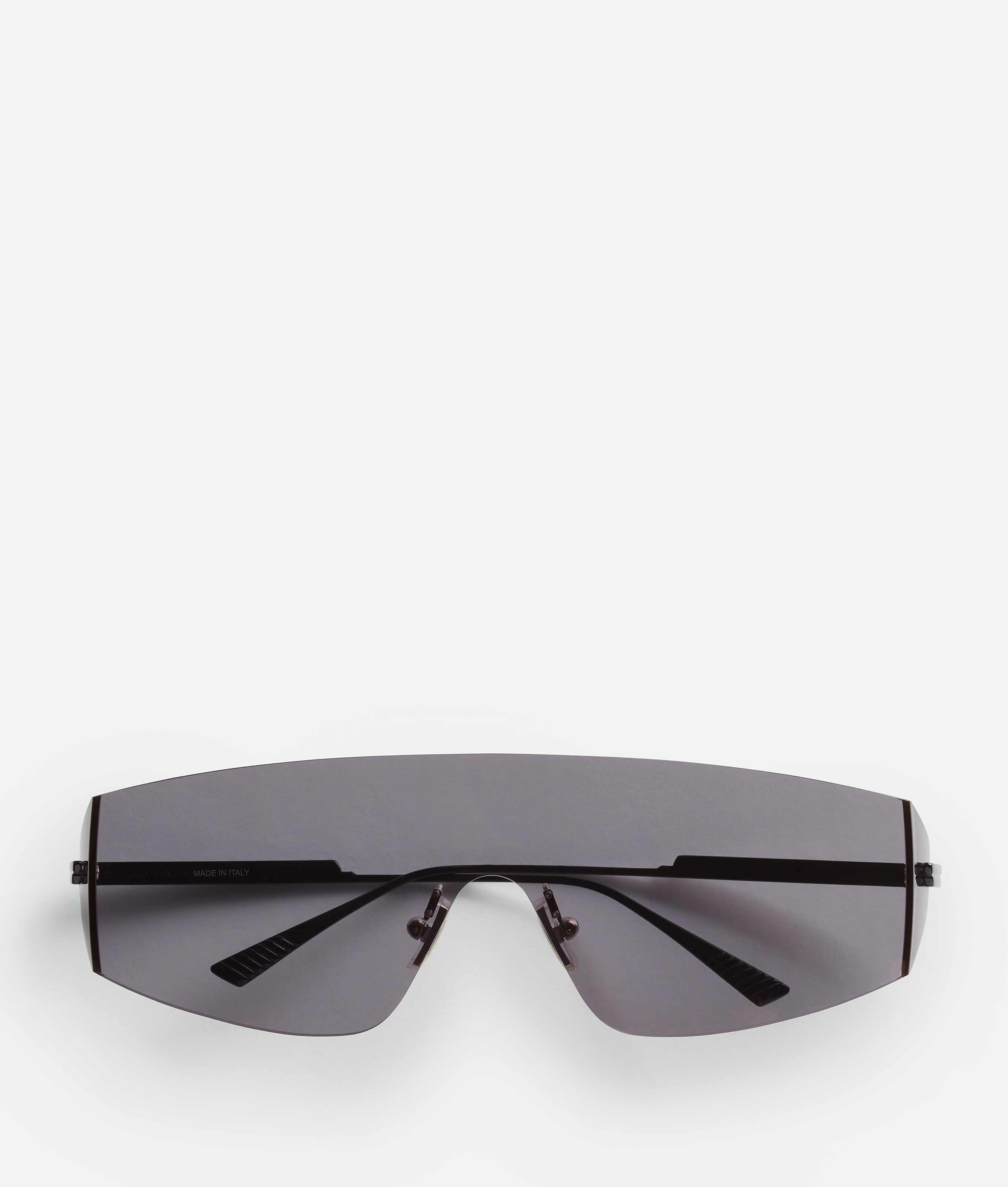 Bottega Veneta Futuristic Shield Sunglasses In Black/smoke