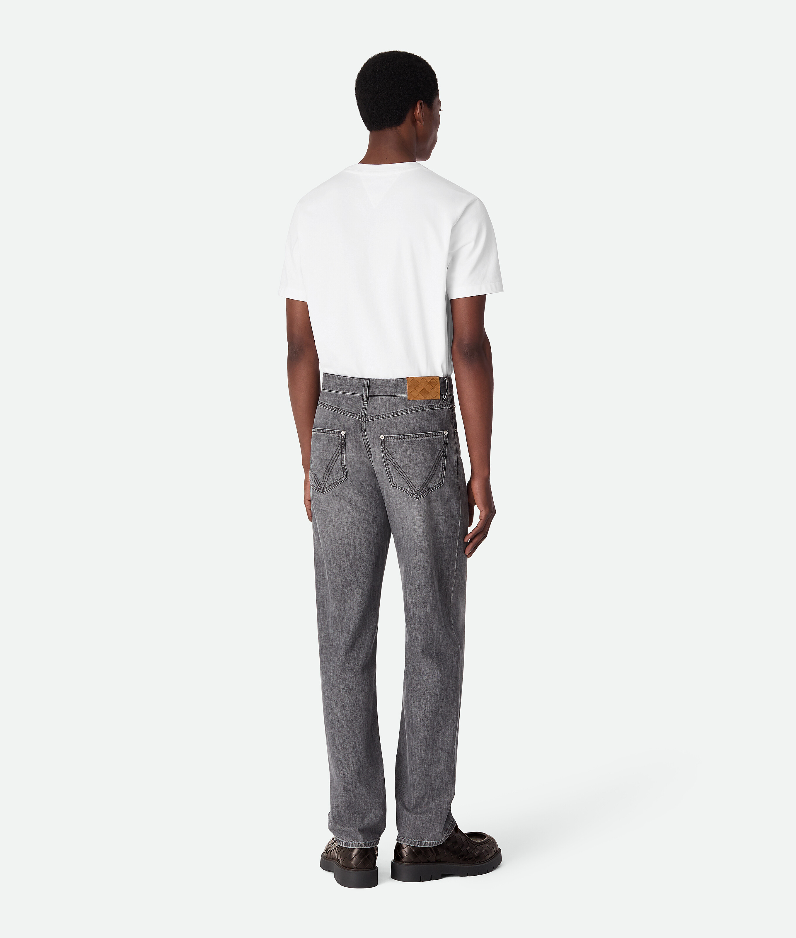 Bottega Veneta Gerade Jeans Mit Schwarzer Vintage-waschung