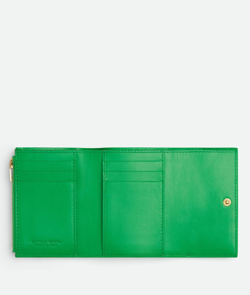 Intreccio Leather Wallet in Green - Bottega Veneta