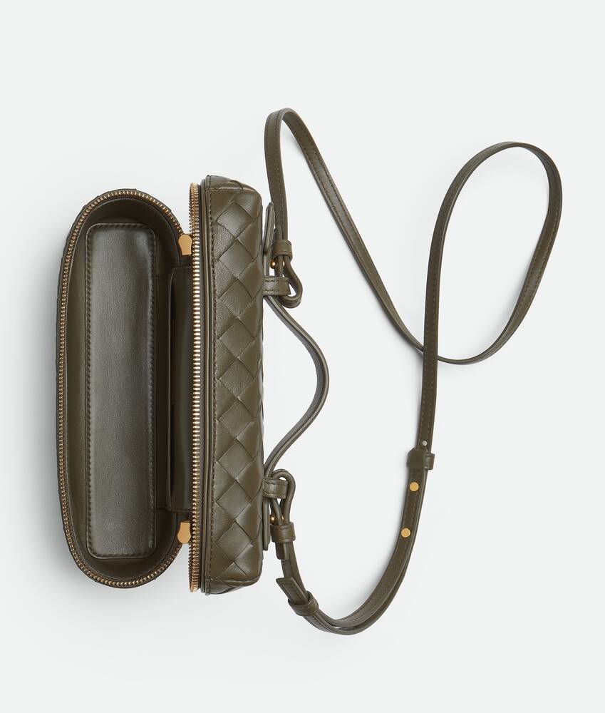 サイプレスバン バン| Bottega Veneta® 日本