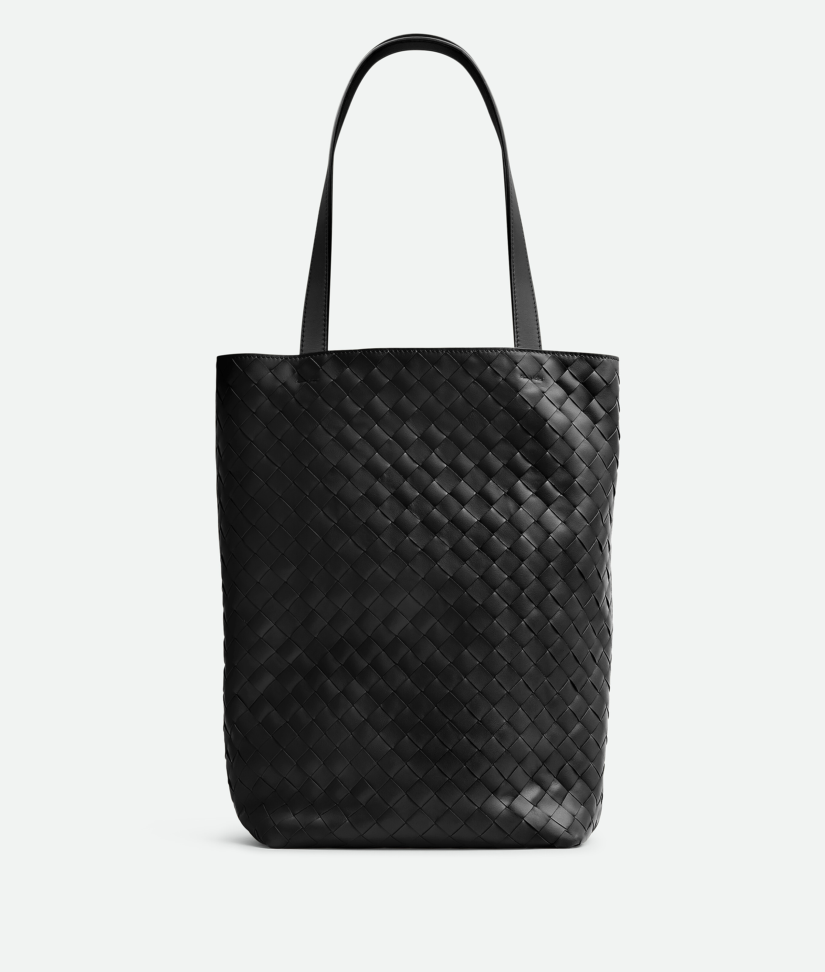 Totes bags Bottega Veneta - Point Small bag in black - 661986V0TB18803