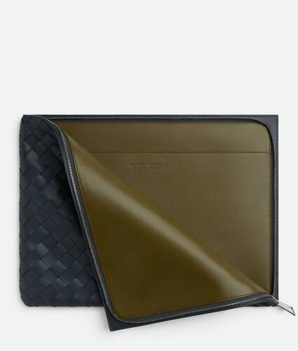 Intrecciato Half Zipped Pouch